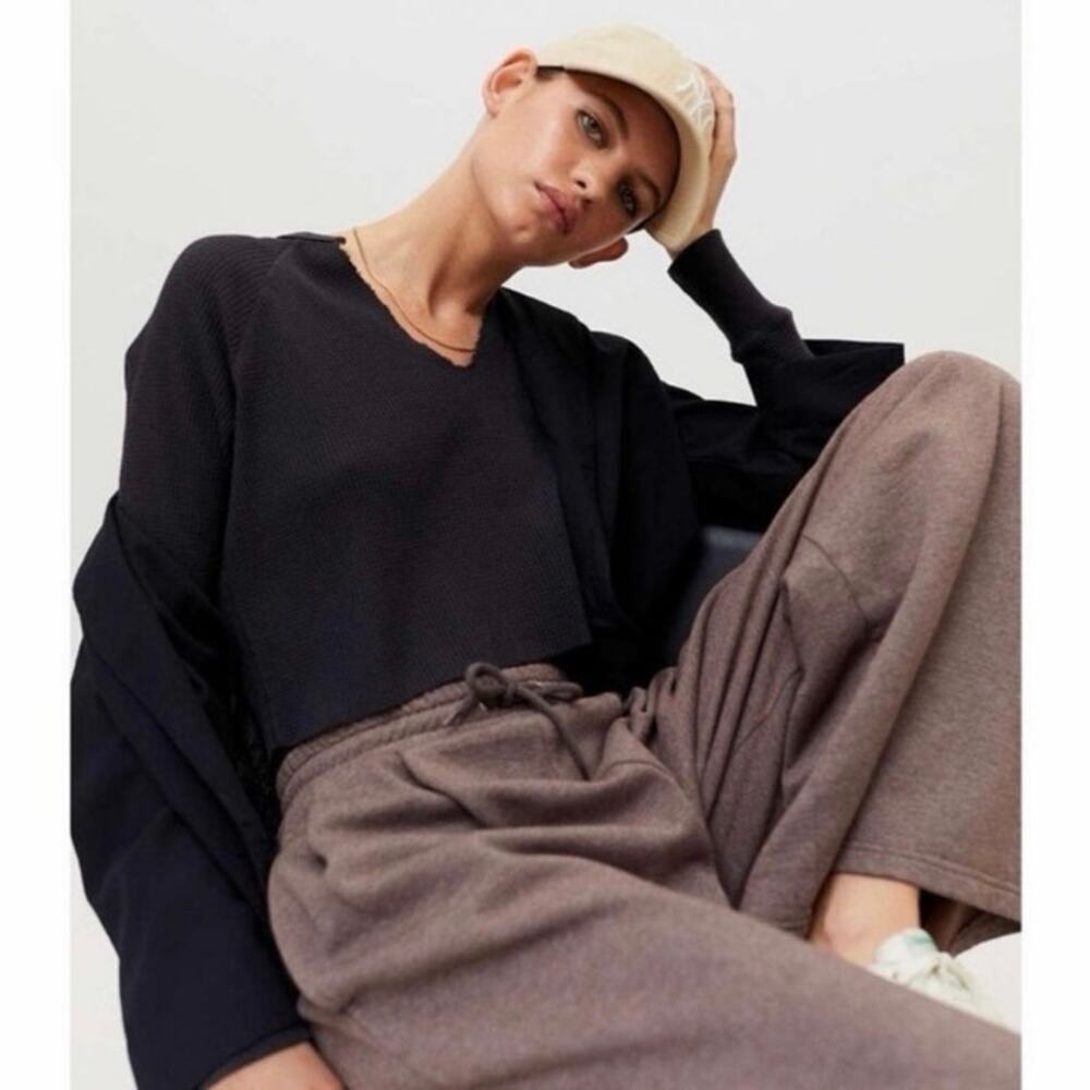 BDG Urban Outfitters Black Gray Waffle Knit Cropped Thermal Top Size S